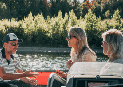 Les embarcations électriques sont acceptées.